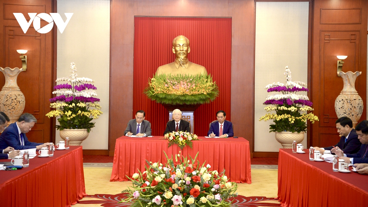 Tổng Bí thư Nguyễn Phú Trọng điện đàm cấp cao với Tổng thống Pháp